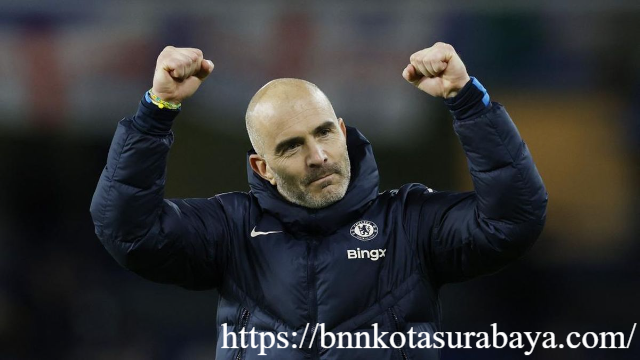 Mantan Pelatih Chelsea Menjalani